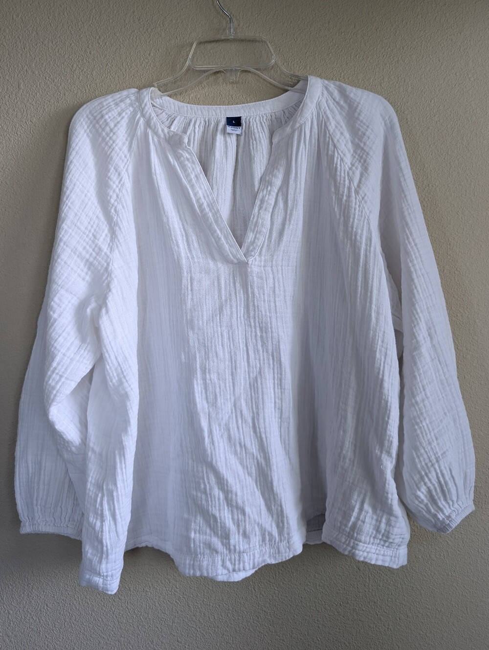 Old Navy Size Large White Gauze Peasant Top With V-neck And Elastic Wrist